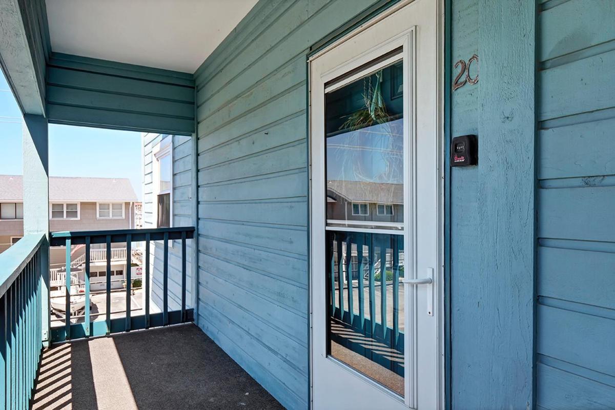 Jellyfish Hideaway By Sea Scape Properties Carolina Beach Exterior photo